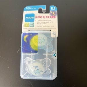 MAM Pacifiers